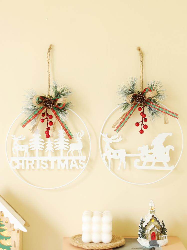 诞节装饰花圣环门挂挂件创意新品铁艺鹿拉车花环壁挂圣诞场景布置