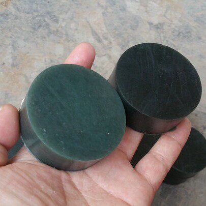 新疆和田玉料手镯芯墨玉牌子挂件