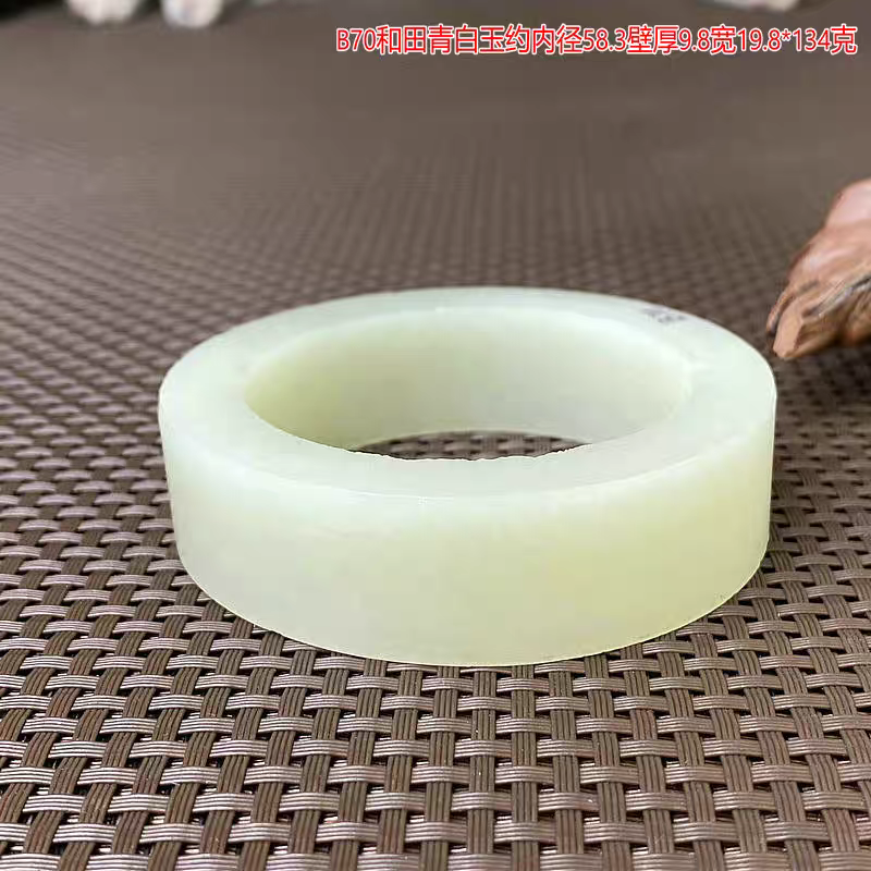 天然和田玉手镯半成品青白玉宽胎毛圈镯子山料玉石原料B70超值