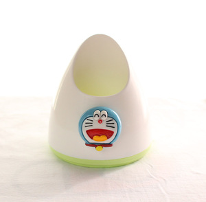 叮当猫卡通HelloKitty多孔牙刷座塑料牙刷牙膏剃须刀收纳盒笔筒