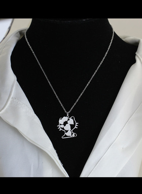 镂空大猫项链女轻奢小众设计高级感2026年新款爆款颈链百搭毛衣链