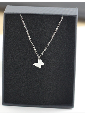 银色小蝴蝶吊坠项链女款2026新爆款高级感锁骨颈链女轻奢小众配饰