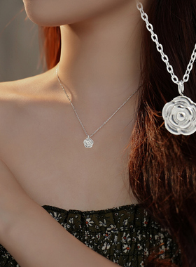 钛钢小玫瑰花项链女轻奢高级感2024新款爆款不掉色锁骨链配饰颈链