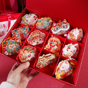 刺绣十二生肖香囊挂件 中国风复古风本草艾叶香红马年套装礼盒装