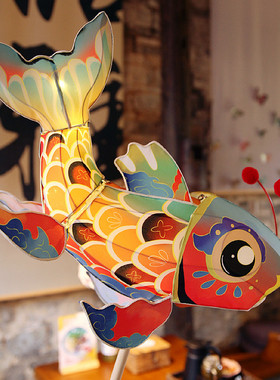 非遗文化锦鲤鱼灯笼成品活动摆尾手持舞鱼金鱼发光花灯宫灯中秋节