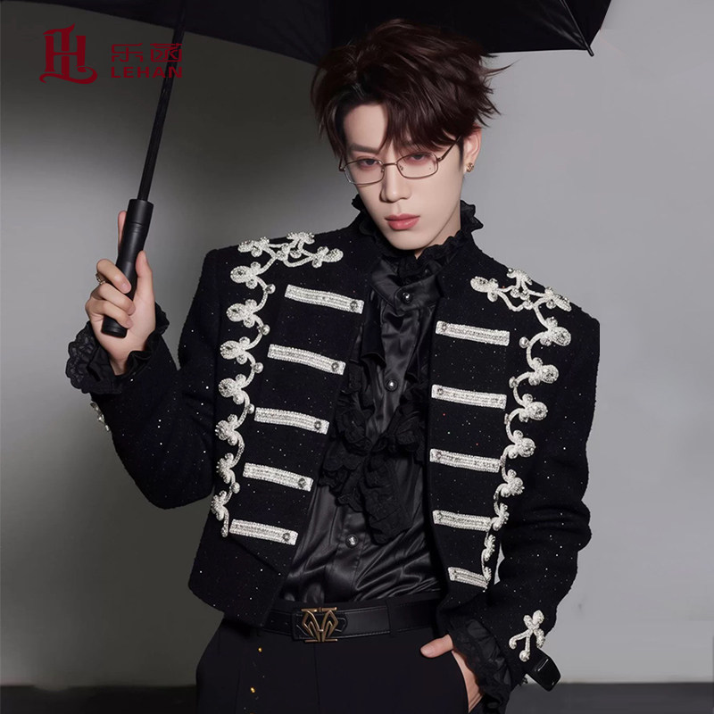 鹭卓明星同款宫廷风黑色重工刺绣夹克外套男立领亮片舞台表演服潮