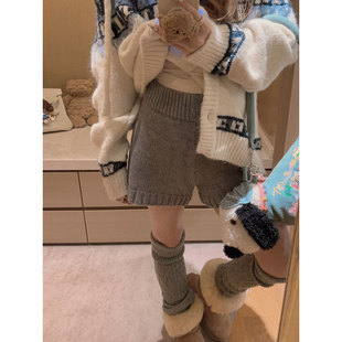 ins博主厚厚针织羊毛麻花短裤 Yukiss 时髦显瘦