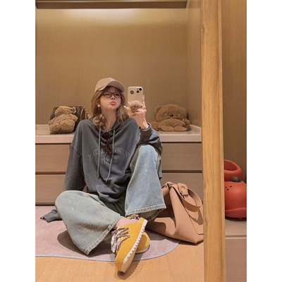 Yukiss【水洗褪色做旧感！美式复古印花连帽卫衣～】