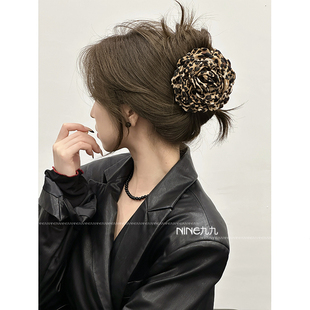 NINE九 咖色系豹纹波点花朵抓夹氛围感鲨鱼夹后脑勺盘发夹发爪