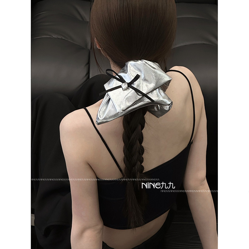 NINE九丨银色皮质方巾发圈小众ins简约高级感百搭马尾发绳发饰,饰品/流行首饰/时尚饰品新,发饰,淘宝优惠券,粉丝福利购,淘宝优惠卷