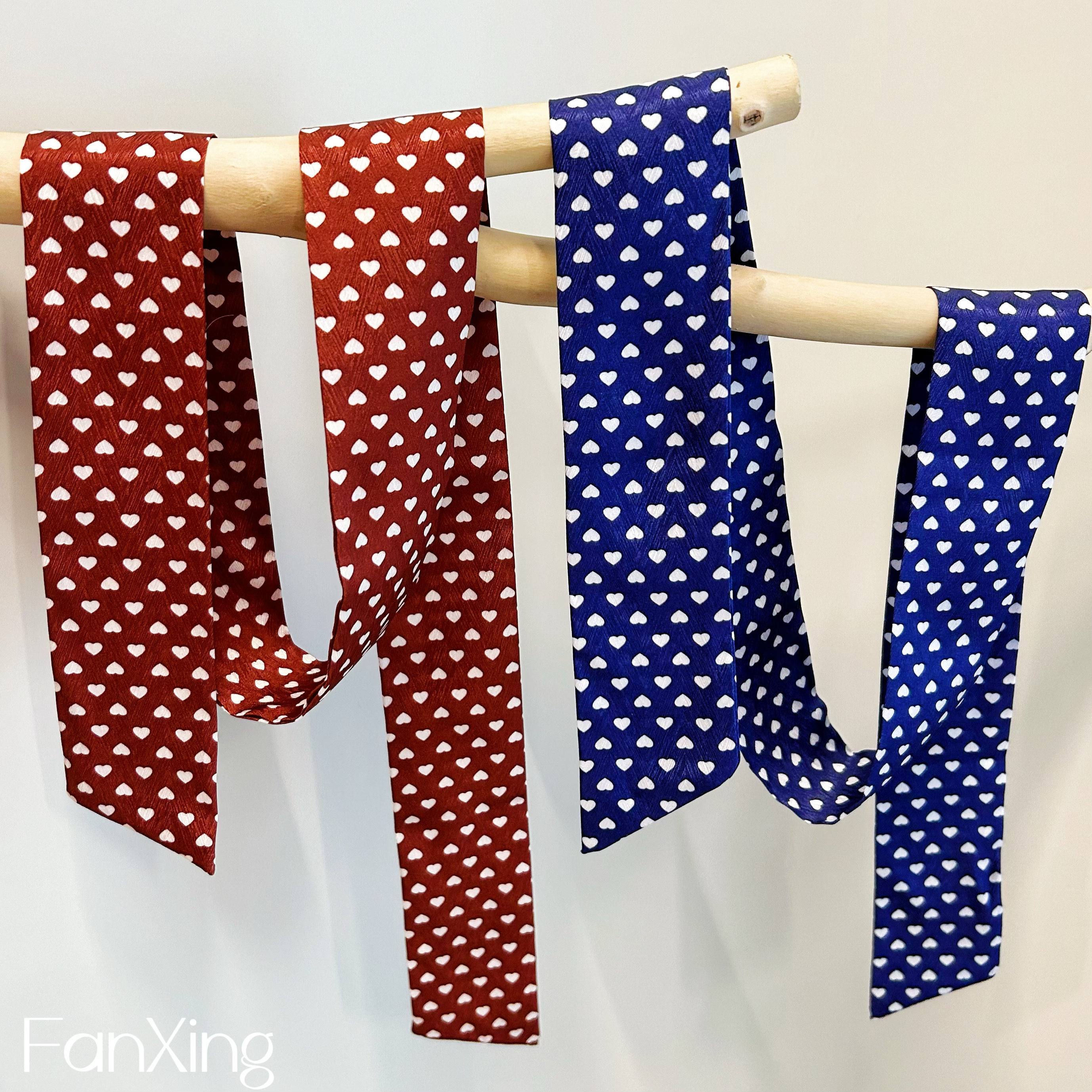 繁星原创红色丝巾领巾发带法式复古蓝色爱心小长条绑包扎发丝带女