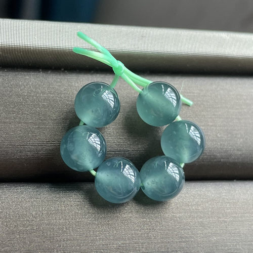 冰种蓝水蓝绿危料冰蓝7.8mm圆珠