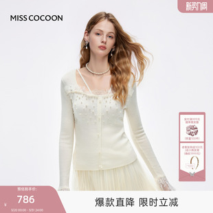 方领绵羊毛针织衫 MISSCOCOON可可尼蕾丝白色上衣女2025冬季 新款