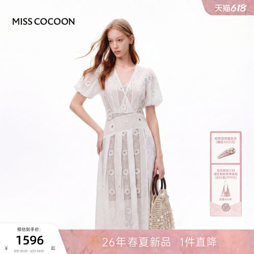 MISSCOCOON可可尼泡泡袖白连衣裙
