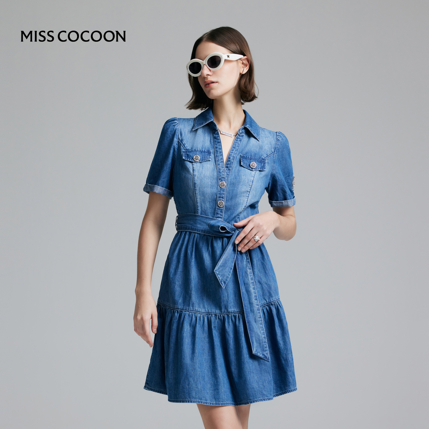 COCOON可可尼 商场同款夏季袖标钉珠设计蓝色伞摆抽褶连衣裙
