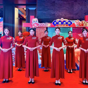 中式礼仪走秀旗袍国风大合唱团演出服女长裙中老年红歌比赛晚礼服
