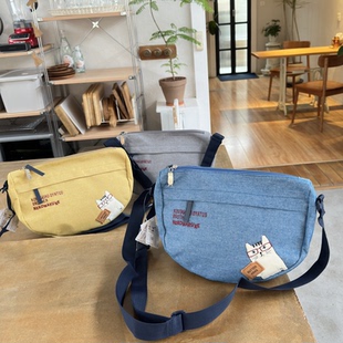 半月包 文艺女出口日本正品猫咪斜挎包单肩包半圆形小包通勤日系