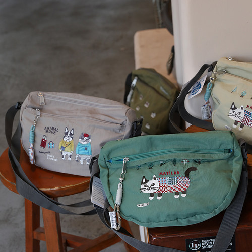 日本Kusuguru正品单肩斜挎包轻便