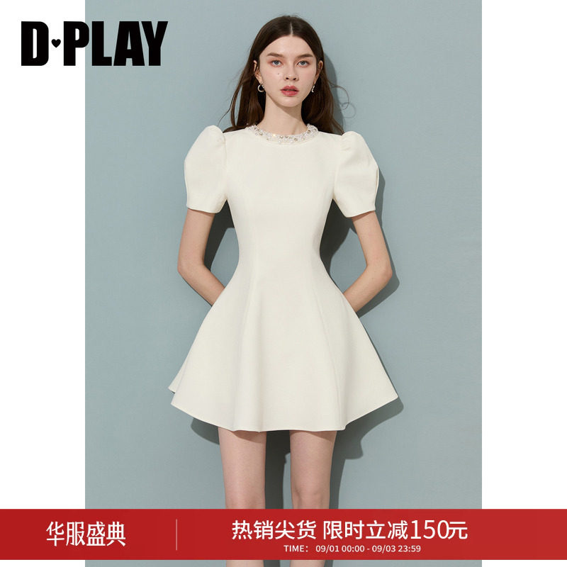DPLAY千金礼服重工钉珠小白裙图片