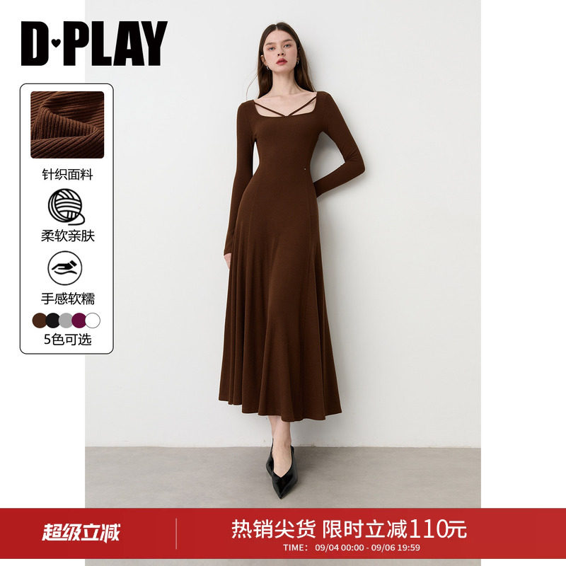 DPLAY棕色交叉绑带方领连衣裙修身大摆日常内搭长袖长裙2026秋季图片