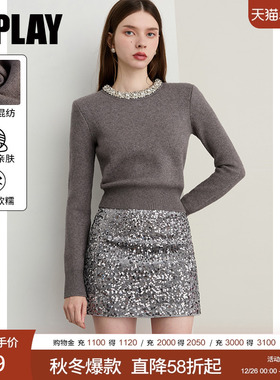 DPLAY2025年冬季新款灰色毛衣女时尚流行含羊毛长袖上衣针织衫