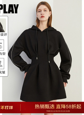 DPLAY黑色卫衣连衣裙女通勤气质新款运动风休闲小个子收腰卫衣裙
