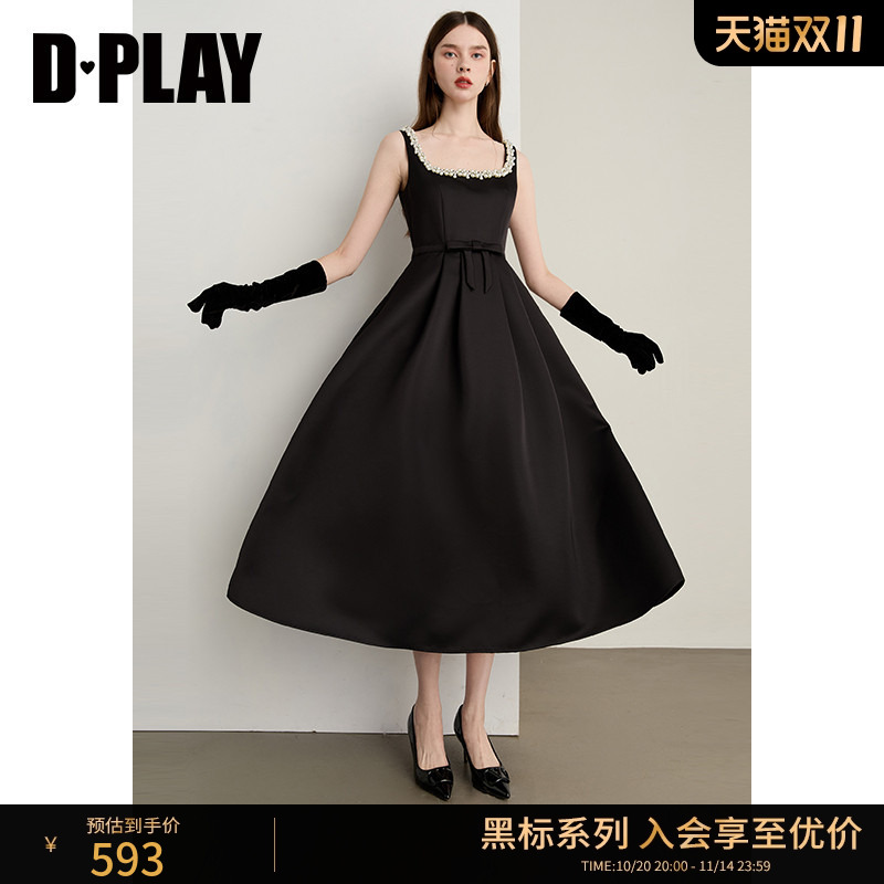 DPLAY珍珠链条蝴蝶结礼服裙