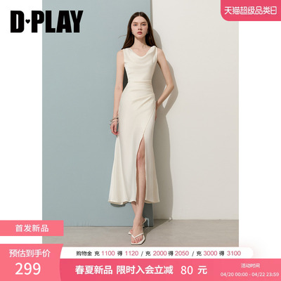 DPLAY缎面腰捏褶开衩显瘦连衣裙