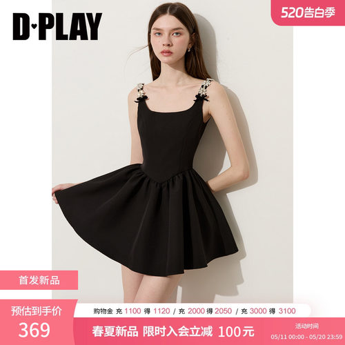 DPLAY黑色方U领闪钻链条蝴蝶结V腰千金衣橱连衣裙2026夏季新品
