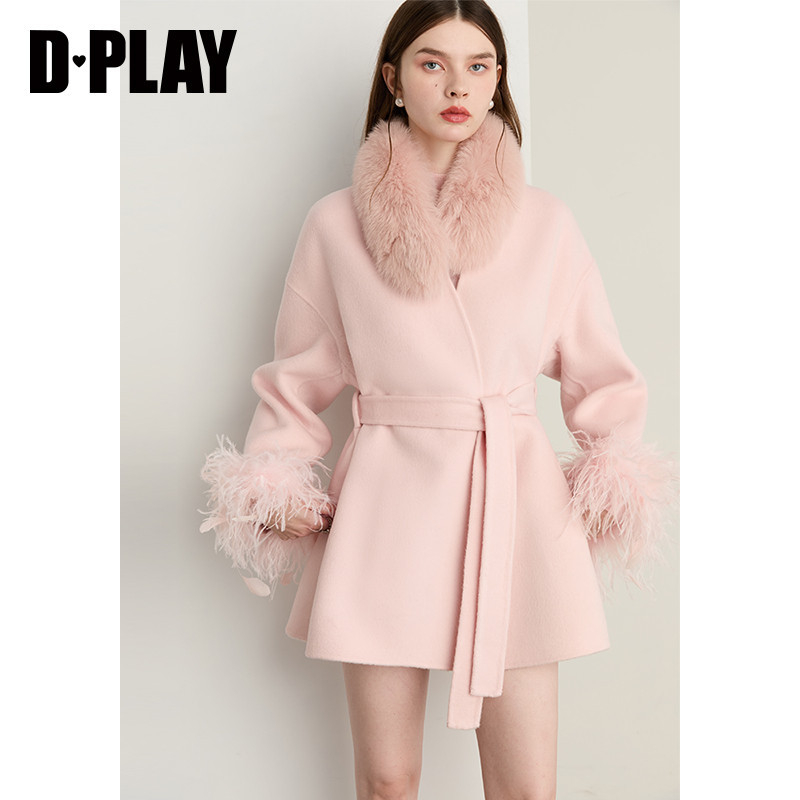 袖口可拆卸顺色羽毛,落肩袖