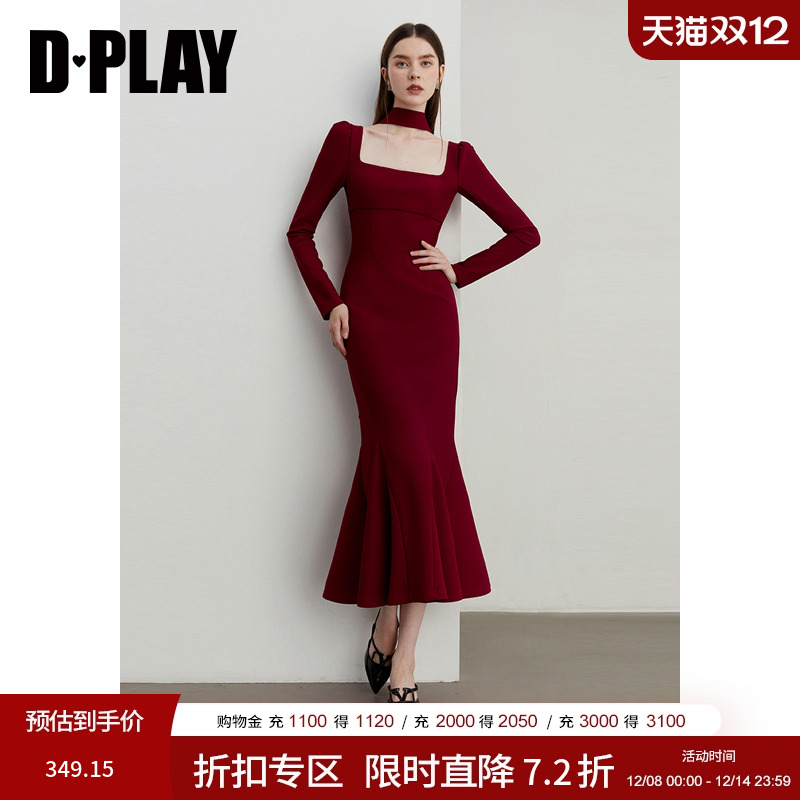 DPLAY方领飘带露背连衣裙