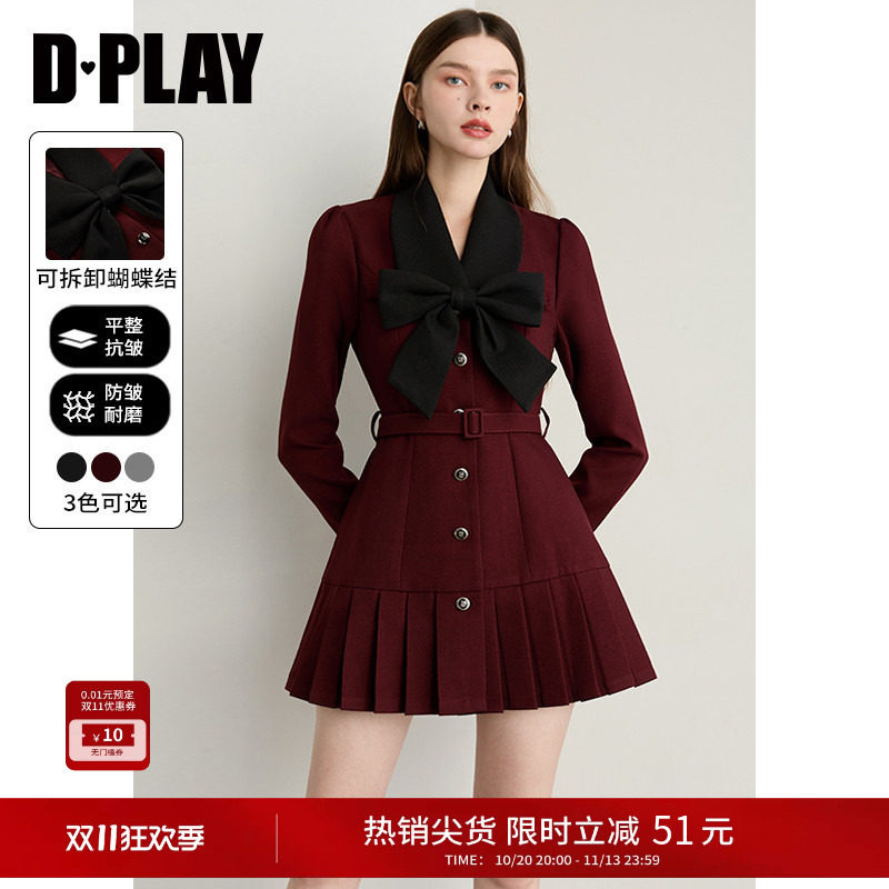 DPLAY2026年冬季红色连衣裙女西装连衣裙蝴蝶结收腰裙子短裙