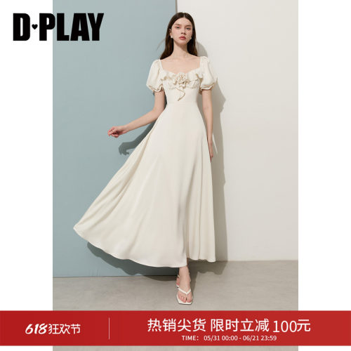 DPLAY方领缎面连衣裙白色礼服裙