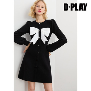 DPLAY秋新新款复古黑色圆领泡泡袖胸前立体蝴蝶结连衣裙