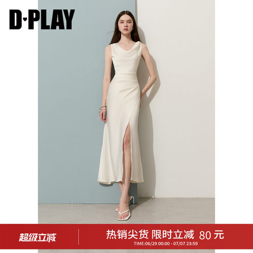 DPLAY缎面腰捏褶开衩显瘦连衣裙
