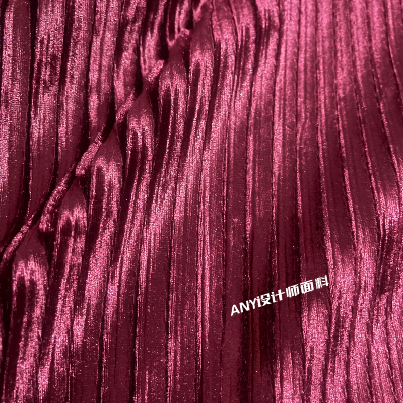 原创金丝绒酒红色风琴褶褶皱面料