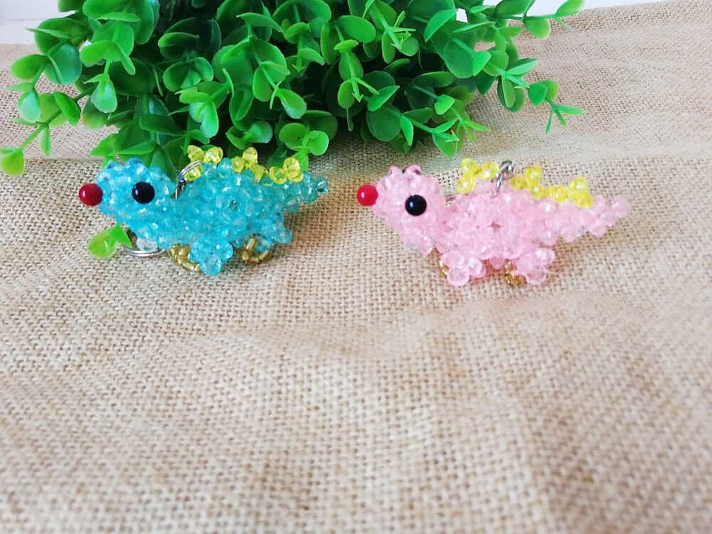 手工diy珠子编织恐龙 串珠小动物 散珠蓝色粉色 小男孩挂件玩偶