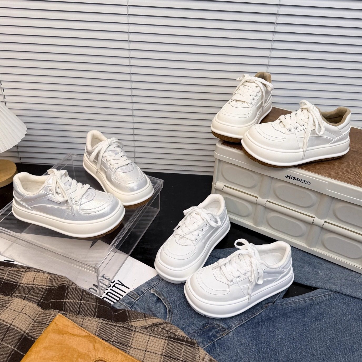 日本OFFCAT真皮娃娃大头加绒小白鞋女面包鞋2025秋冬休闲百搭单鞋