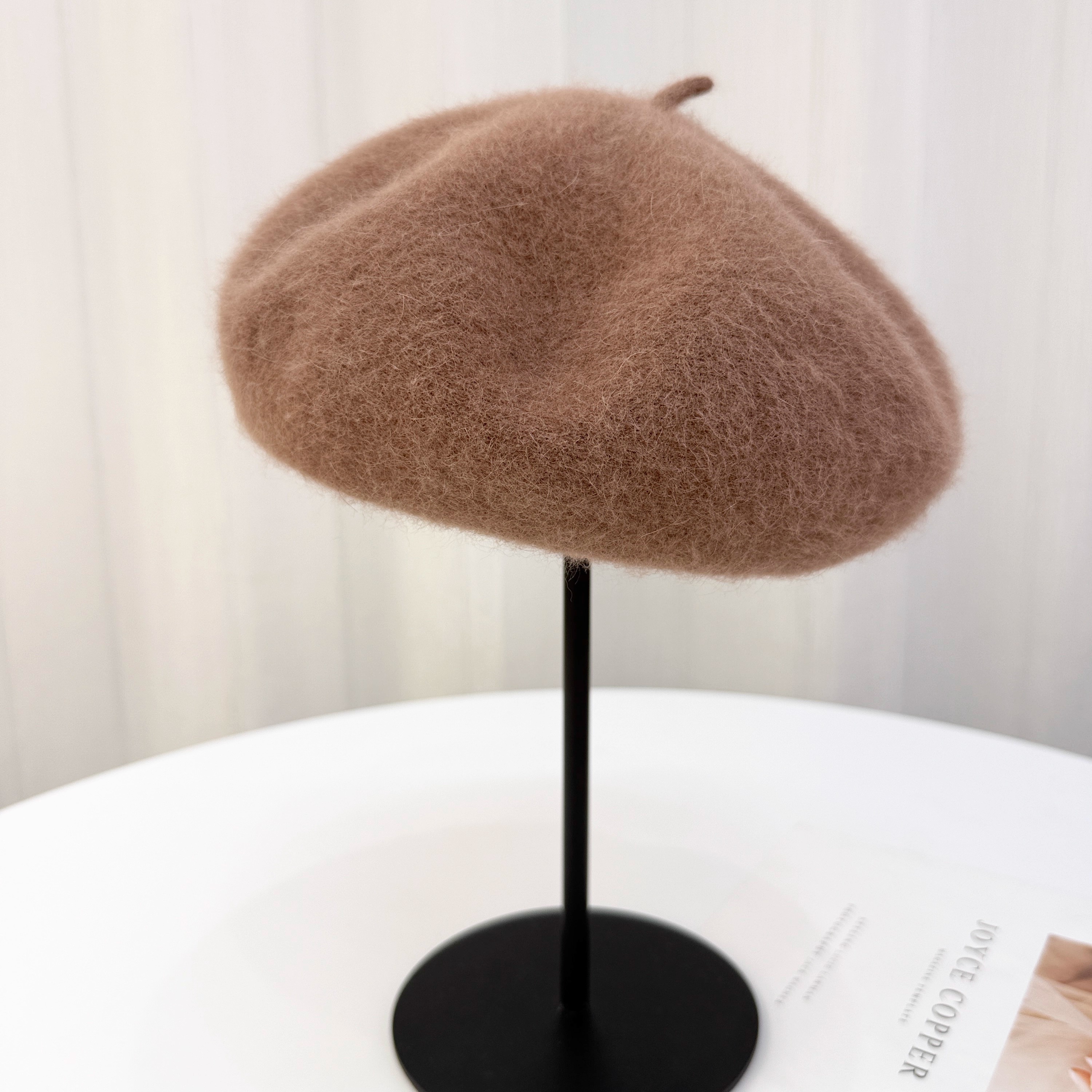 新款纯色简约兔毛贝雷帽女秋冬季防寒护耳针织帽日系显脸小画家帽