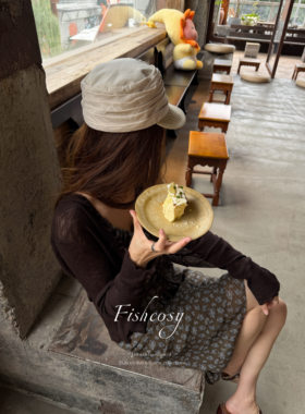 深咖超薄 Fishcosy 韩国新品波浪边纱线针织 超薄微透防晒开衫