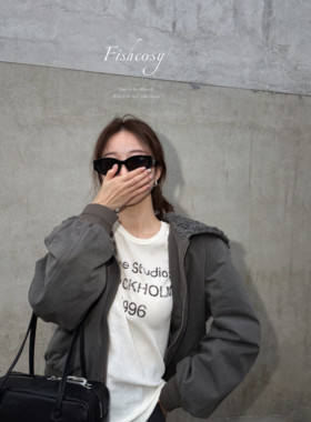 韩货新品 定制丝绒面料 奶白色ac打底长袖T 圆领百搭款 Fishcosy