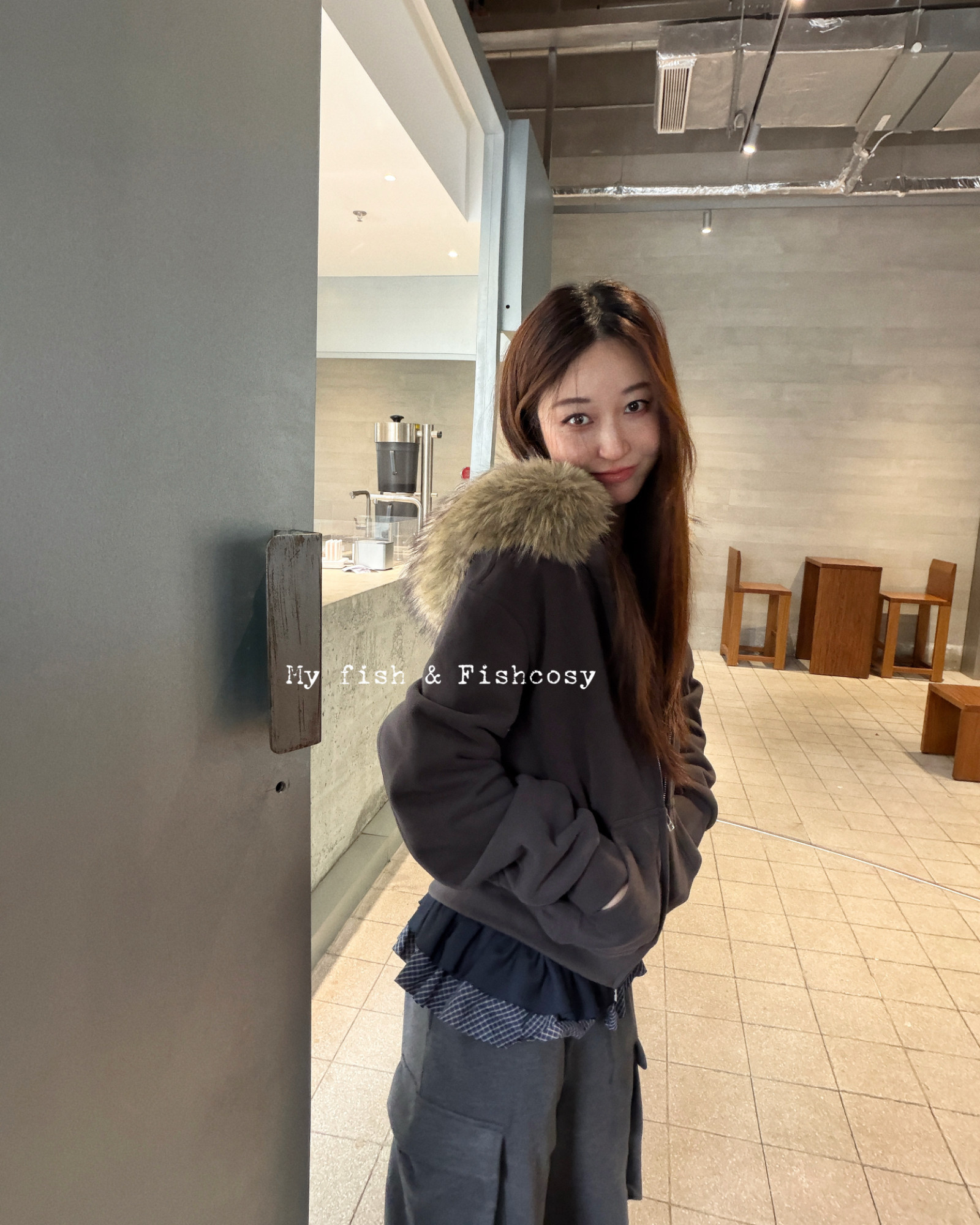 超大毛领！超软薄绒 刺绣字母连帽拉链卫衣外套 韩国2025秋冬新品