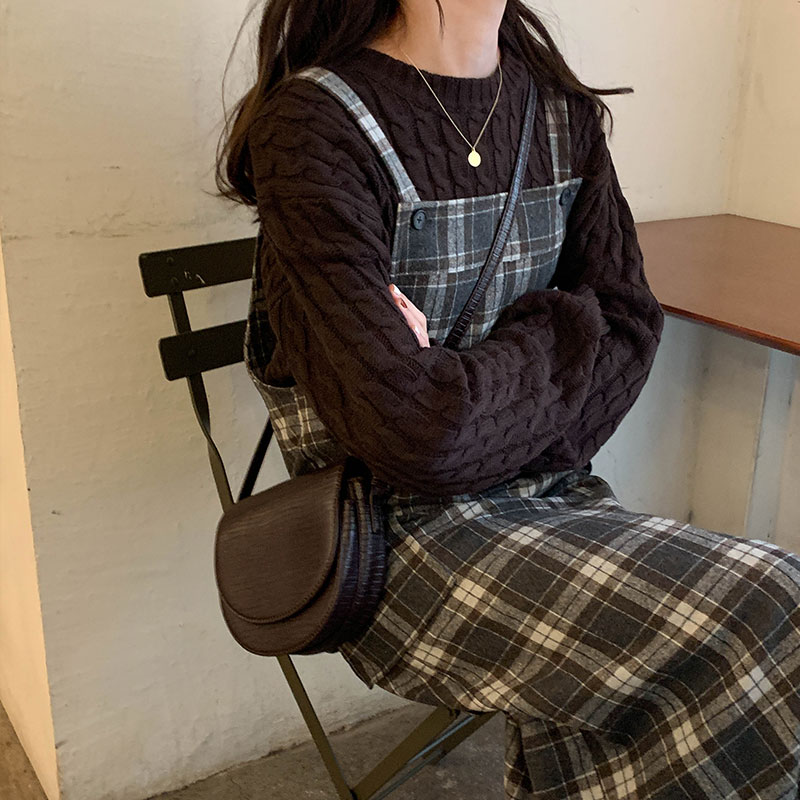 Actual photo of Korean retro texture twist Pullover Sweater women's short versatile top