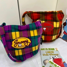 韩国东大门代购le.junev新款时尚百搭冬款格子范水桶女包ins