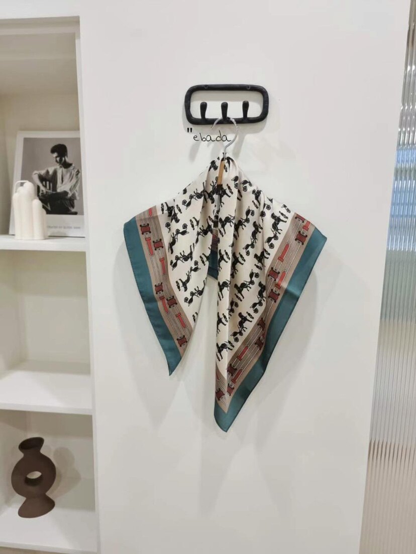 韩国东大门代购ebada新款小方巾图案百搭洋气范女丝巾韩版