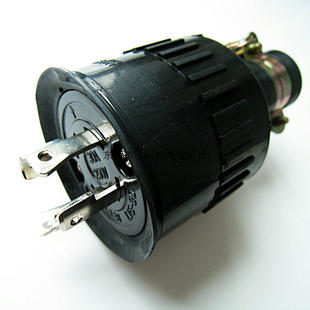 30R 台湾隆光30A250V电机工业插头LK8332B电木6332附橡胶套美规L6