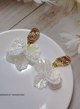 无耳洞不疼不规则质感金属贝壳纹理花朵耳环白色花瓣蚊香盘耳夹