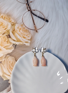 原创限量「永生铃兰」气质铃兰花无耳洞不疼滴胶干花手工蚊香耳夹