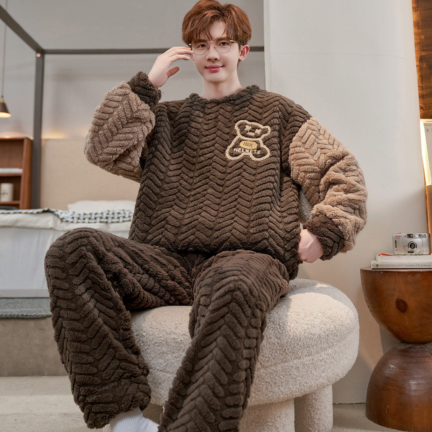 加厚青少年睡衣男孩圆领珊瑚绒卡通初中生秋冬季法兰绒套装家居服