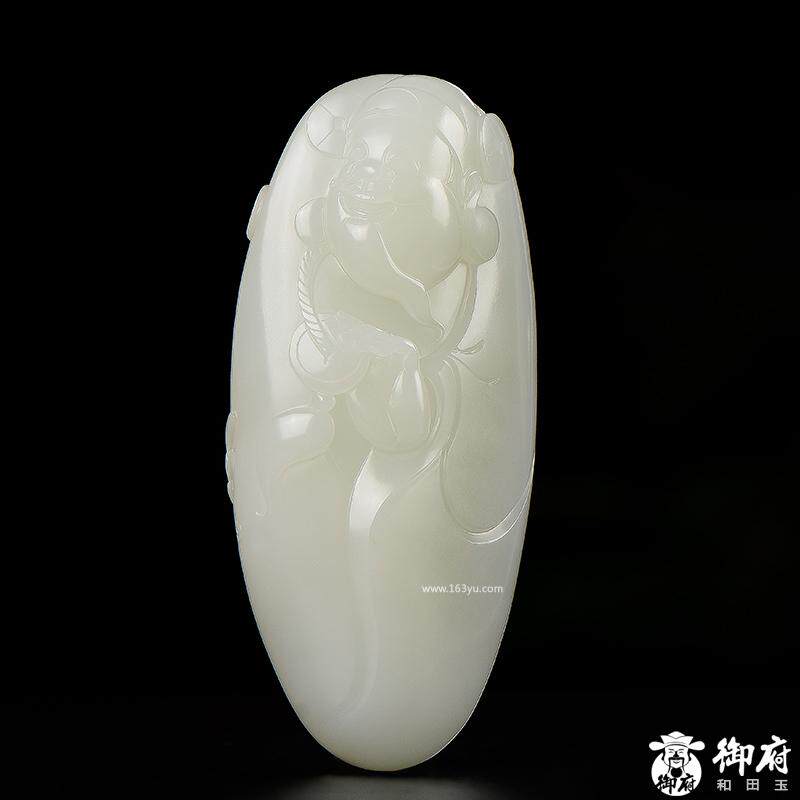 天然新疆和田玉黄皮白玉籽玉把件挂坠吊坠玉雕财神 110克